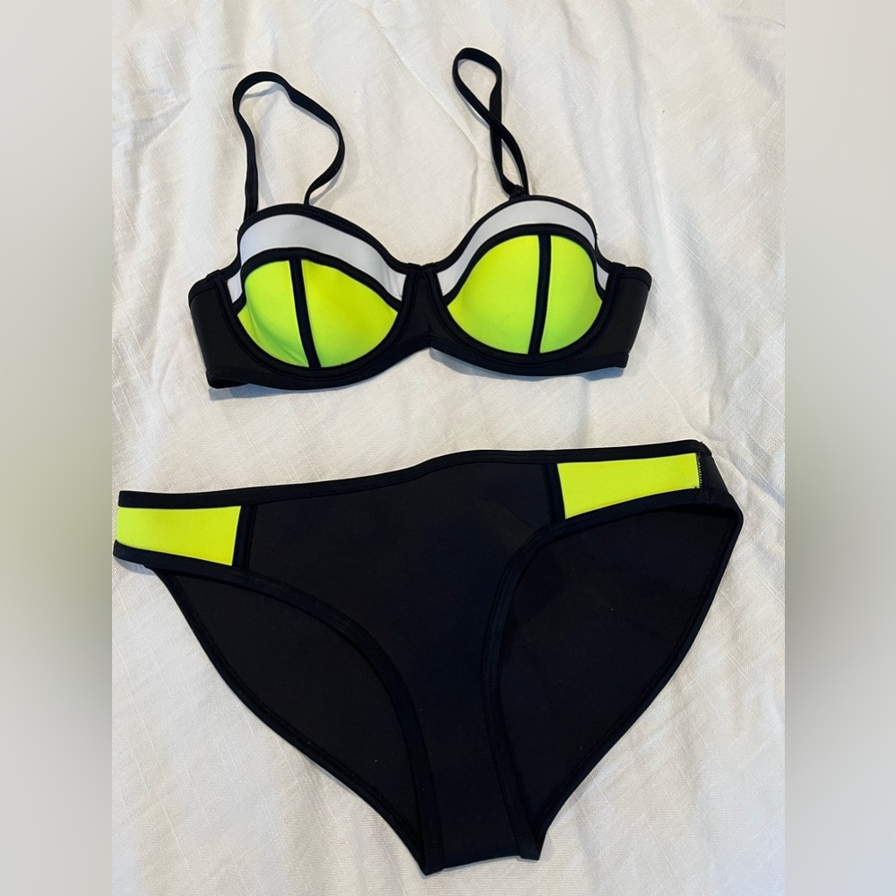 Triangl bikini